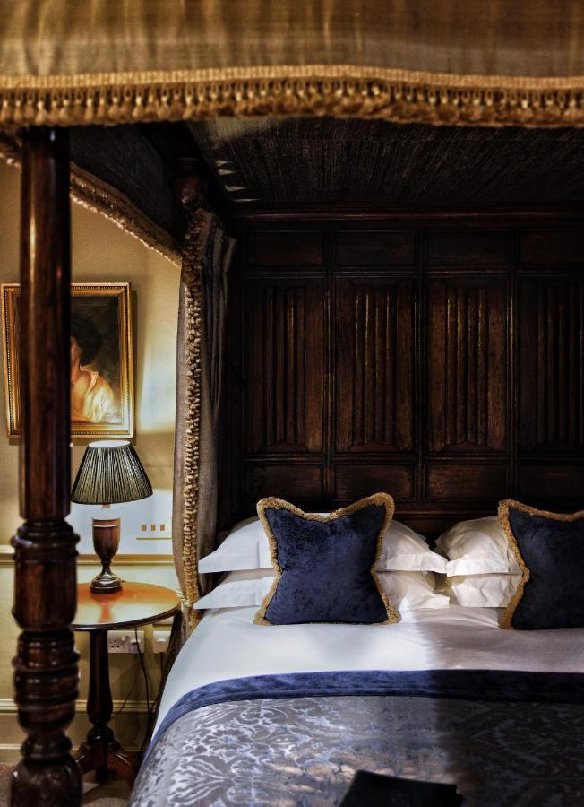 Batty Langley'S Hotel London Eksteriør billede The paneling in the bedroom
