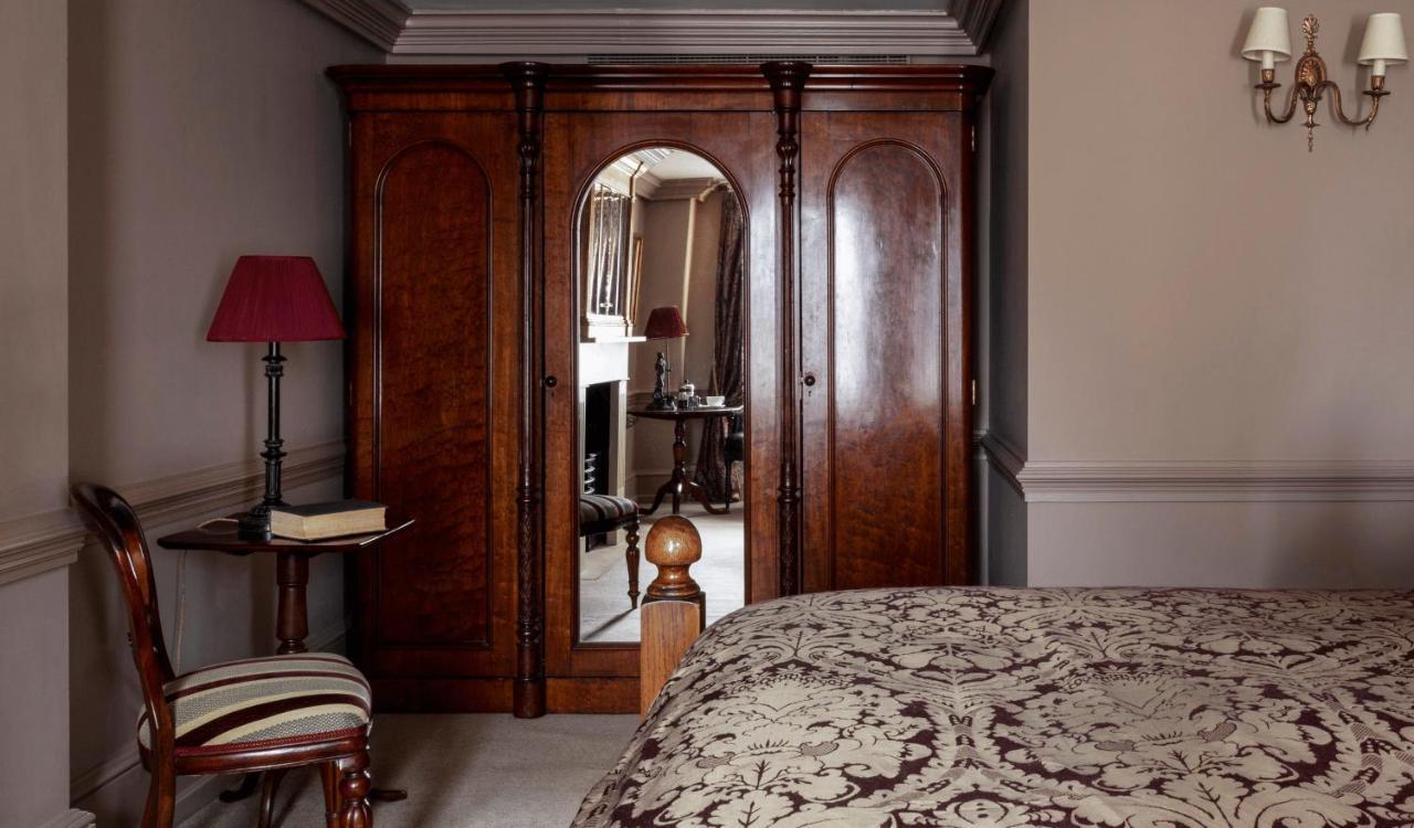 Batty Langley'S Hotel London Eksteriør billede A bedroom at the hotel